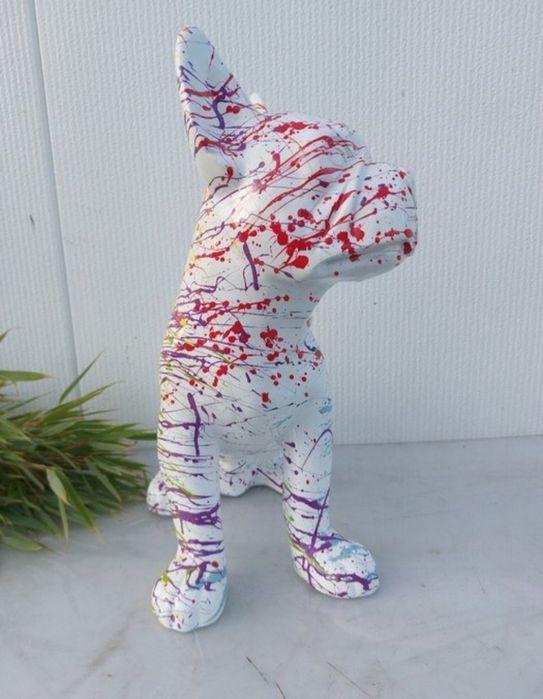 Estátua buldogue francês