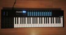 Alesis VI49. Teclado midi 49 teclas.