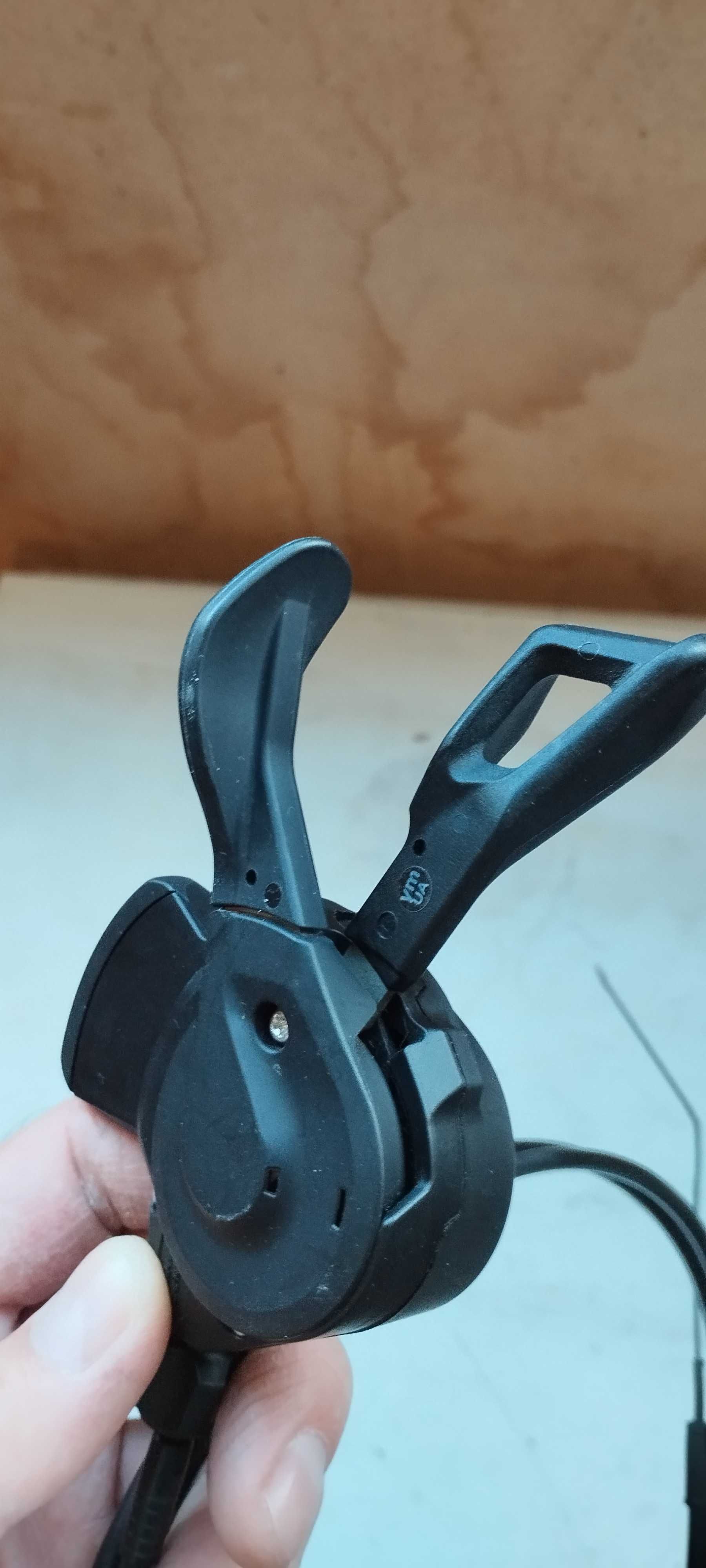 Манетка Shimano Deore SL-M4100-R 10 швидкостей права на хомут