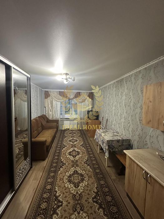 Продаж кімнати, Пріорка Правий берег