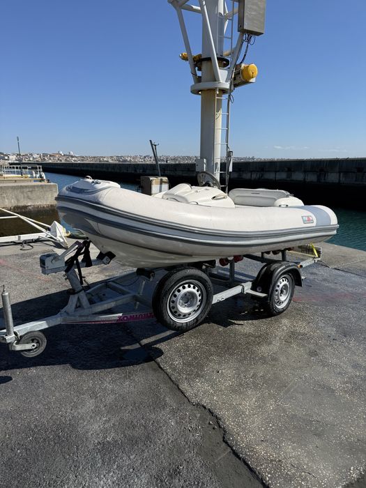 Barco Avon 320 jet