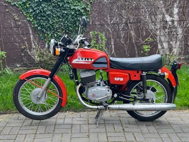 Motocykl CZ175 TYP487 odrestaurowany