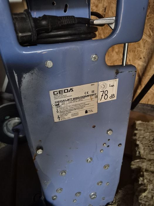 Geda Lift Comfort 250 wyciągarka dekarska