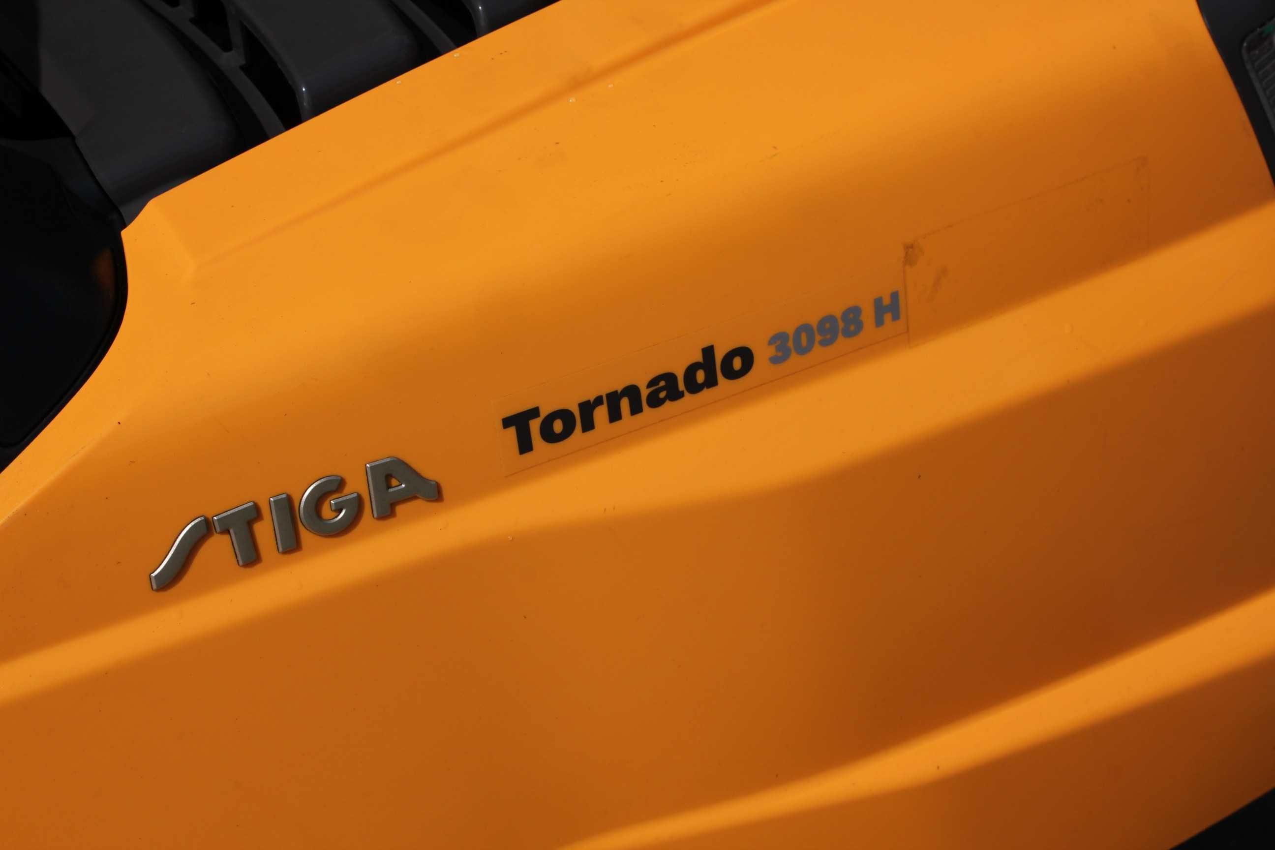 Stiga  3098 H Tornado TRAKTOREK Kosiarka Brigss & Stratton