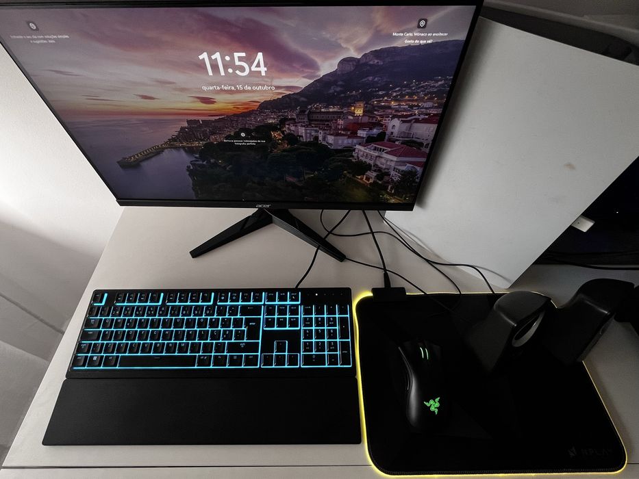 Pack GAMER Monitor / Rato / Tapete / Teclado (com apoio) / Colunas