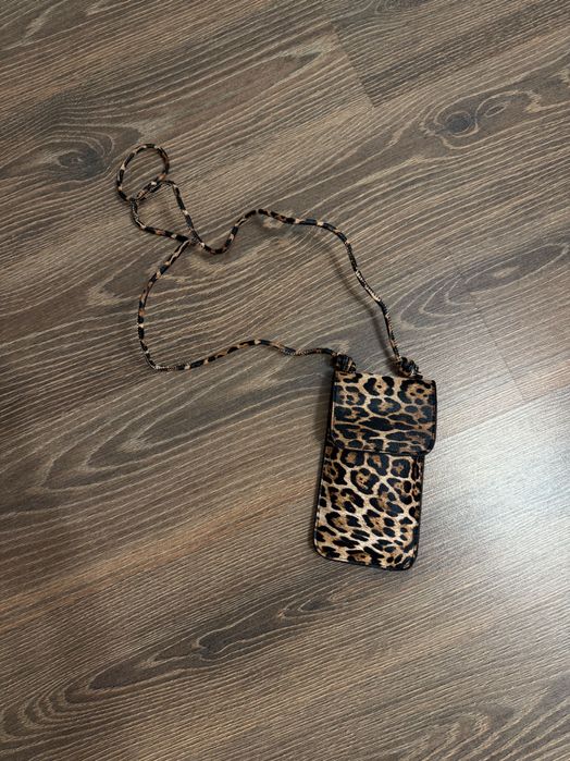 Леопардова сумка для телефона