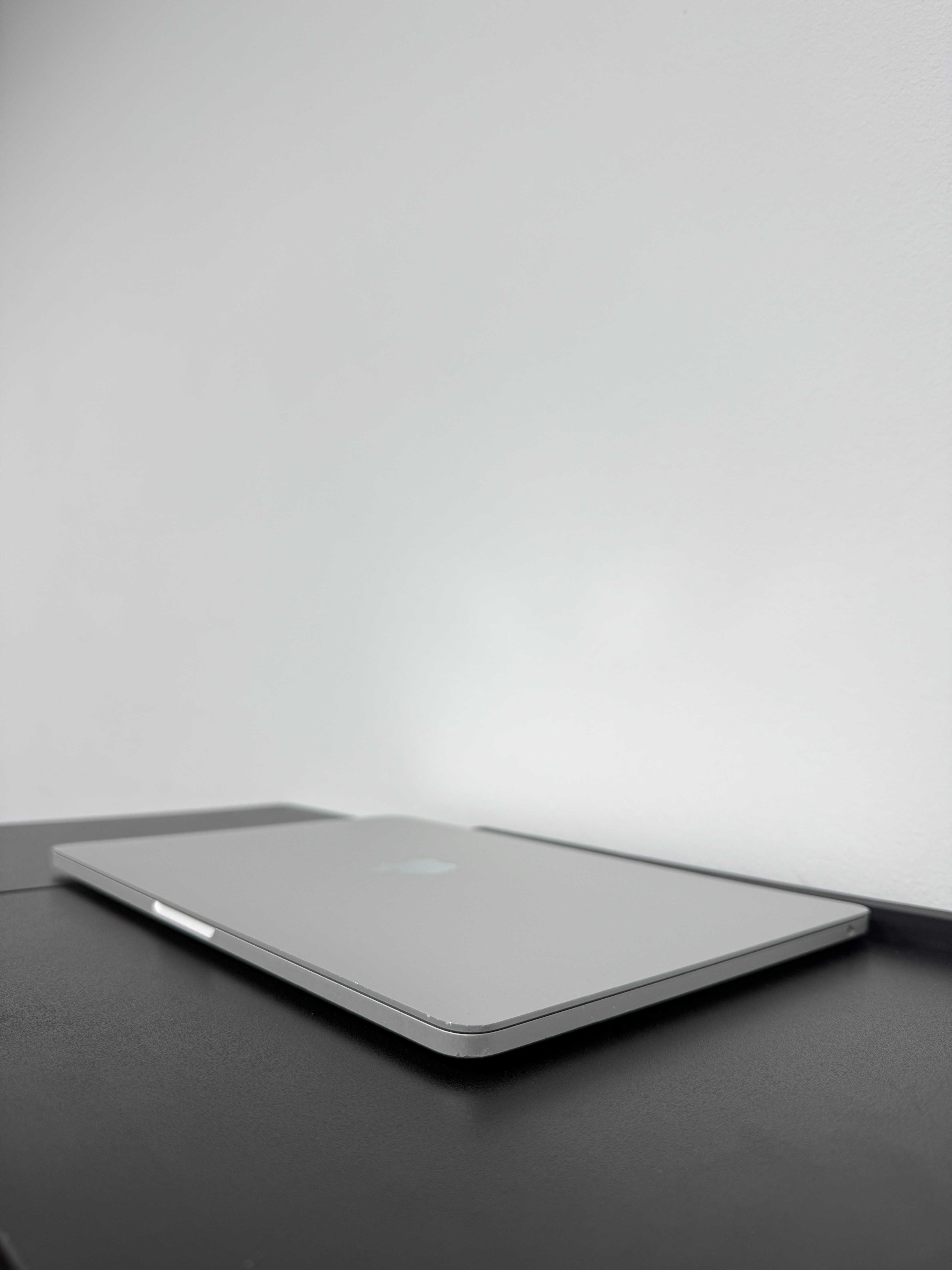 Macbook Pro 2017  (i5/ 8gb/128 ssd)  Гарантія. 16006SV