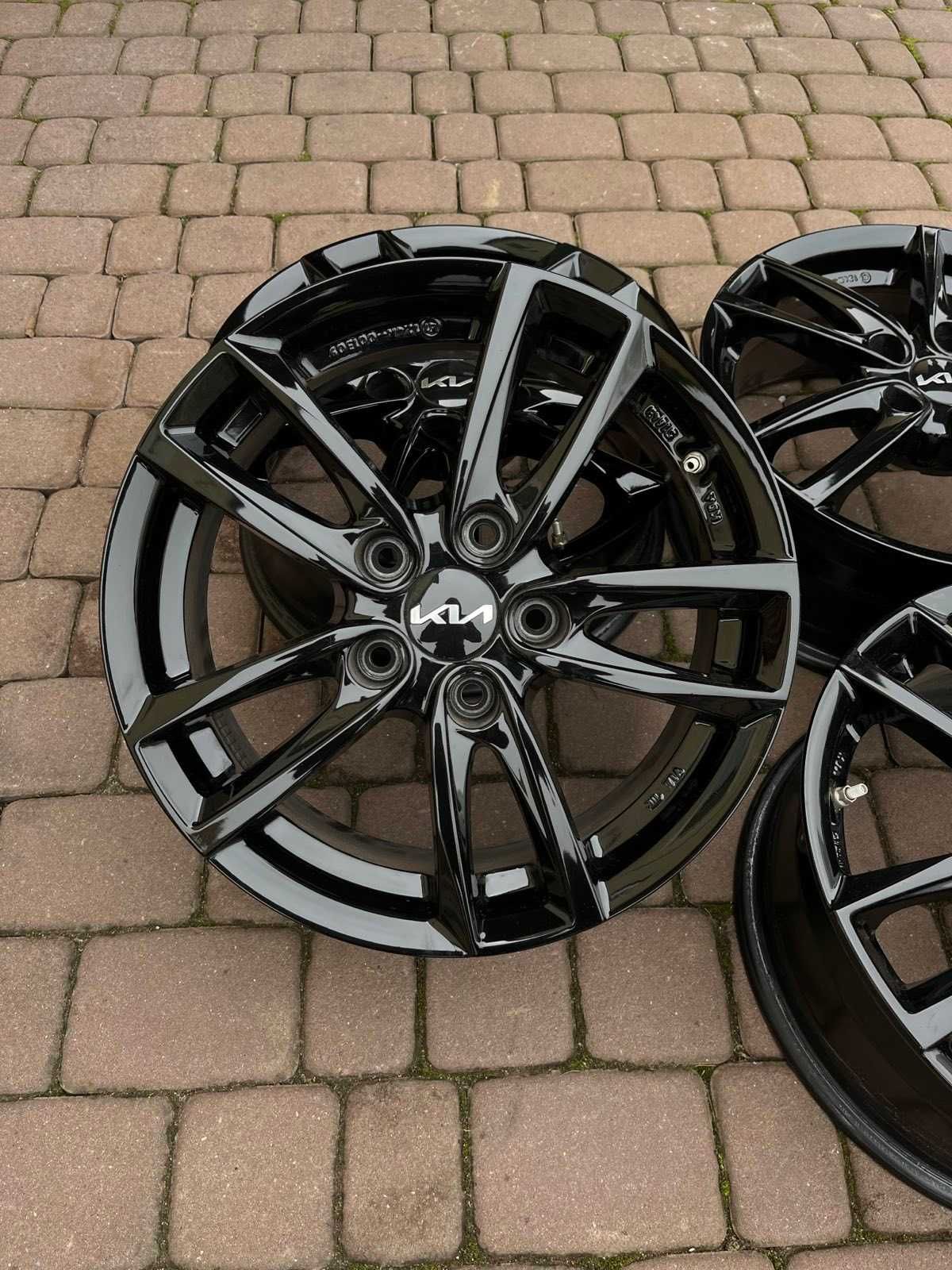 Alufelgi Kia 5x114,3 16 cali CZUJNIKI Sportage X Ceed Optima Czarne