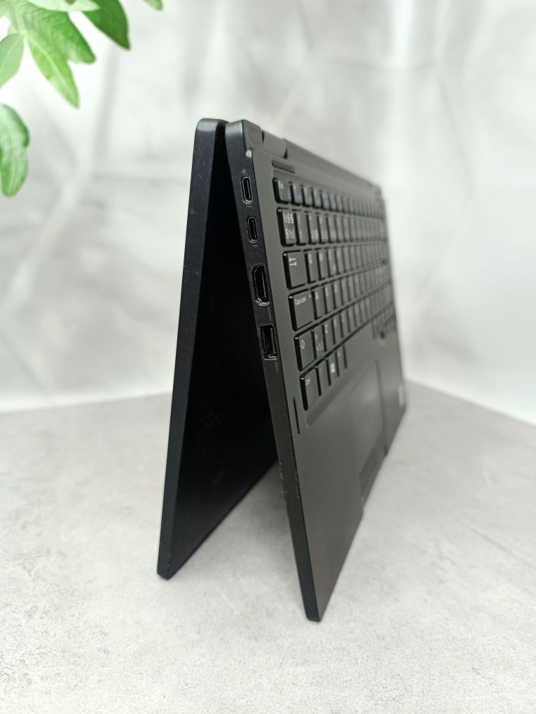 Сенсорний Dell Latitude 7390 2-in-1/i5-8350U/8/256/13.3 " Full HD IPS