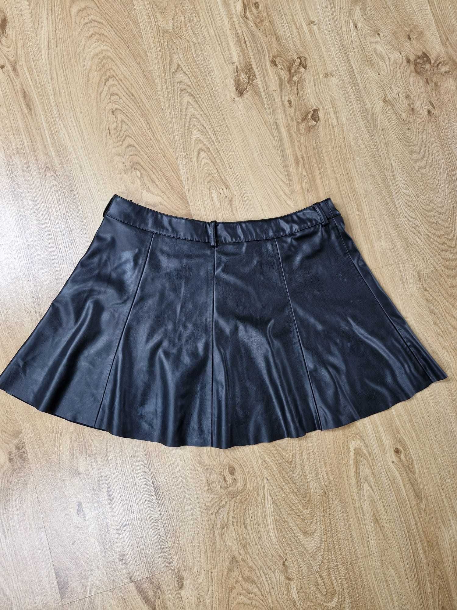 czarna skórzana spódniczka mini Zara
