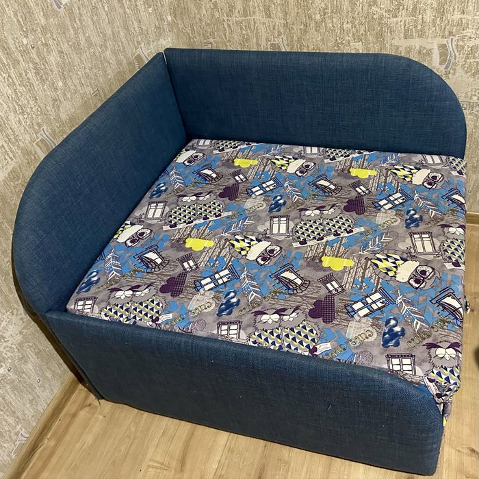 Диван дитячий , крісло-кровать, розкладний диван