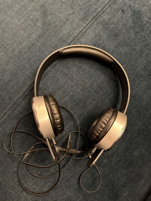 Słuchawki nauszne przewodowe