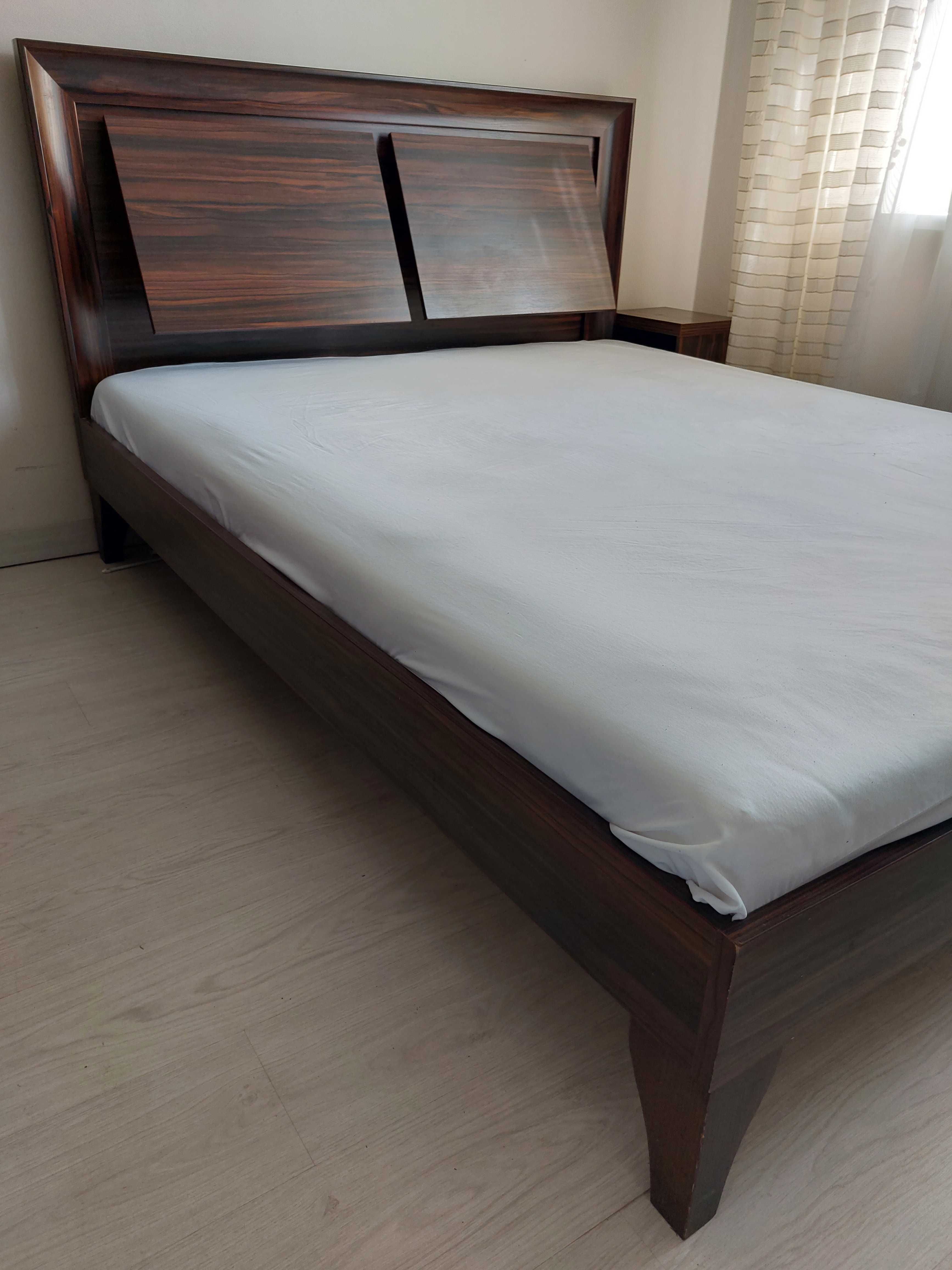 Sypialnia (łóżko,szafa,komoda,szafka nocna)