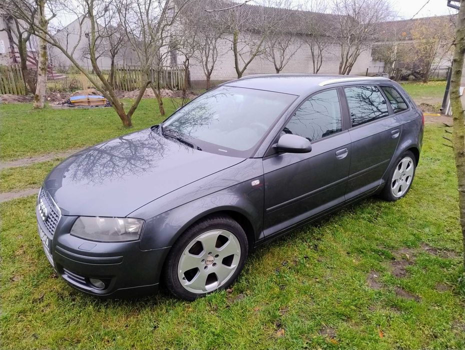 Audi A3 8P Sportback 1.9 TDI 105 KM wersja BKC , 2005 r. światła XENON