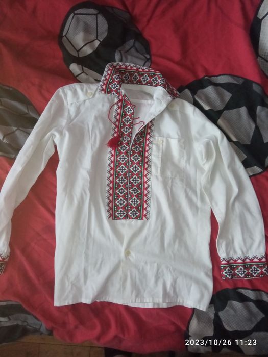 Вишита стара сорочка