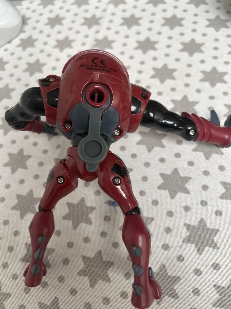 Figurka Ben 10 wodny Nahaj