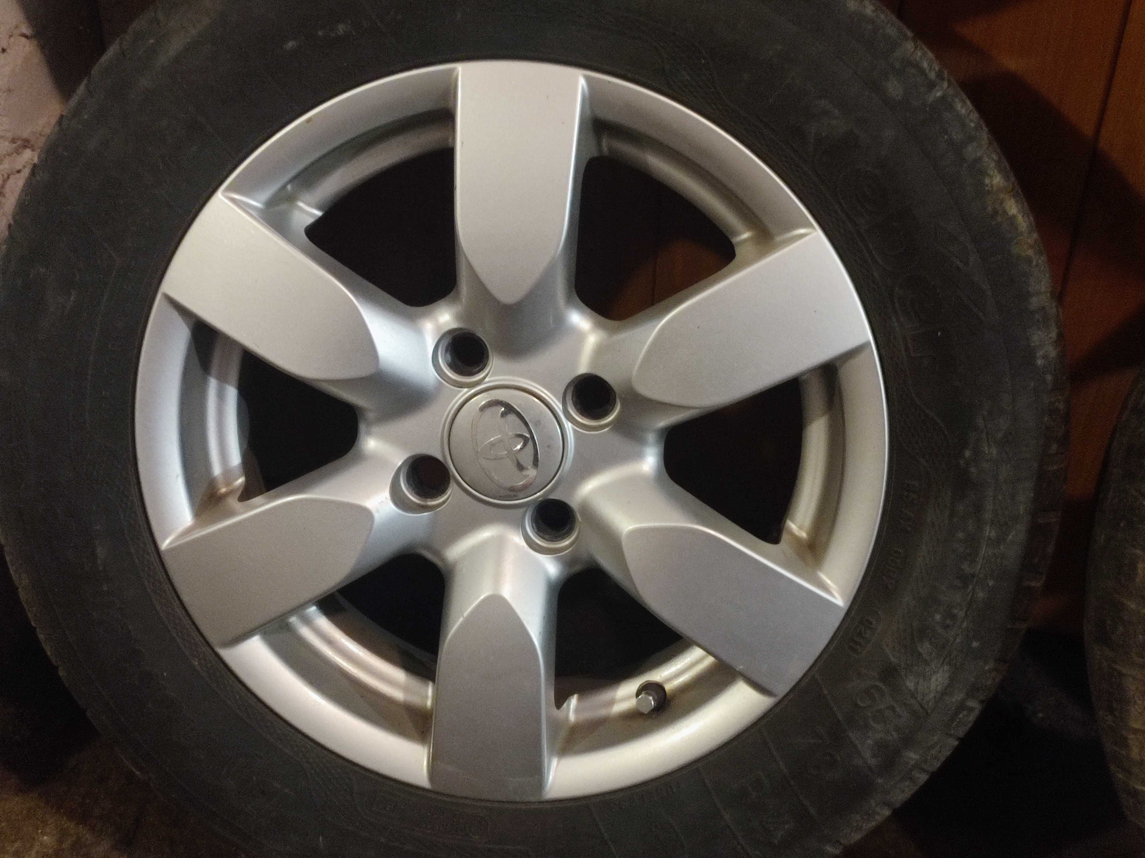 Felgi Toyota R14 165/70 oryginalne, stan bdb
