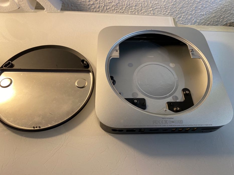 Caixa genuína Apple Mac mini A1347 com tampa inferior - veja fotos