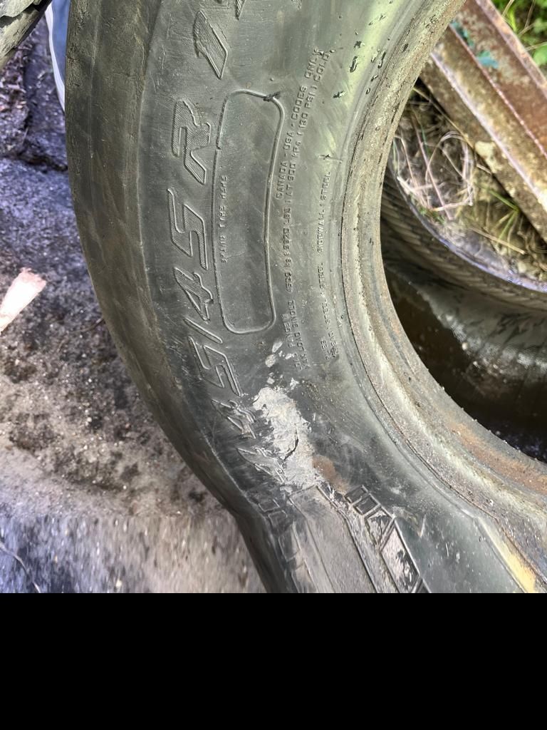 Opony 435/50 R 19.5