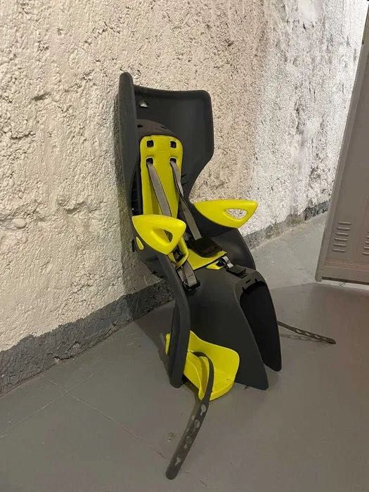 Fotelik rowerowy Bellelli Tiger – jak nowy, bez uchwytu