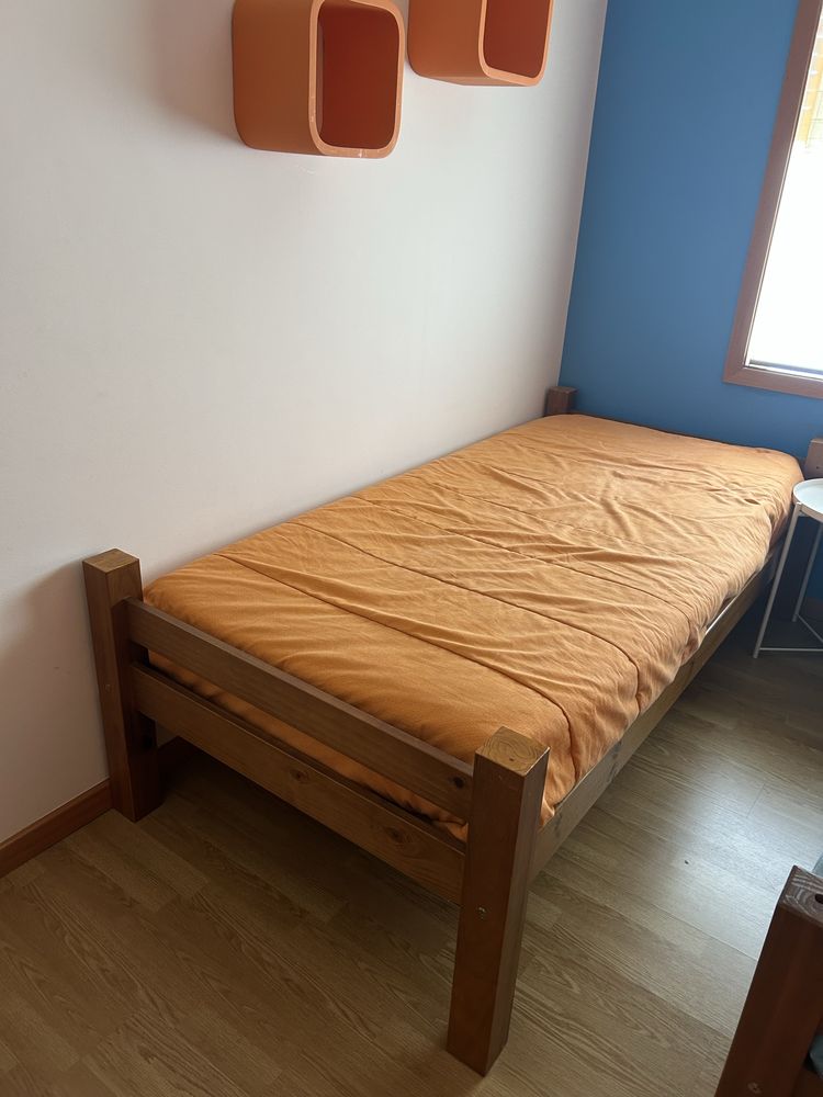 Cama madeira maciça