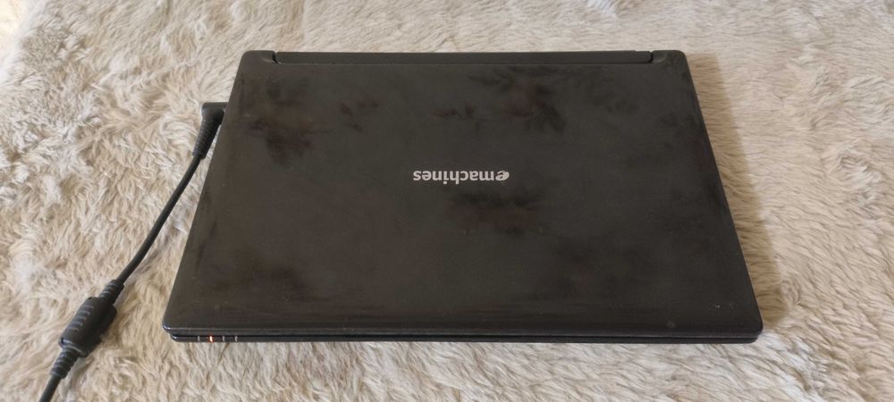 Продам Ноутбук Acer eMachines 355 (нетбук) pav70