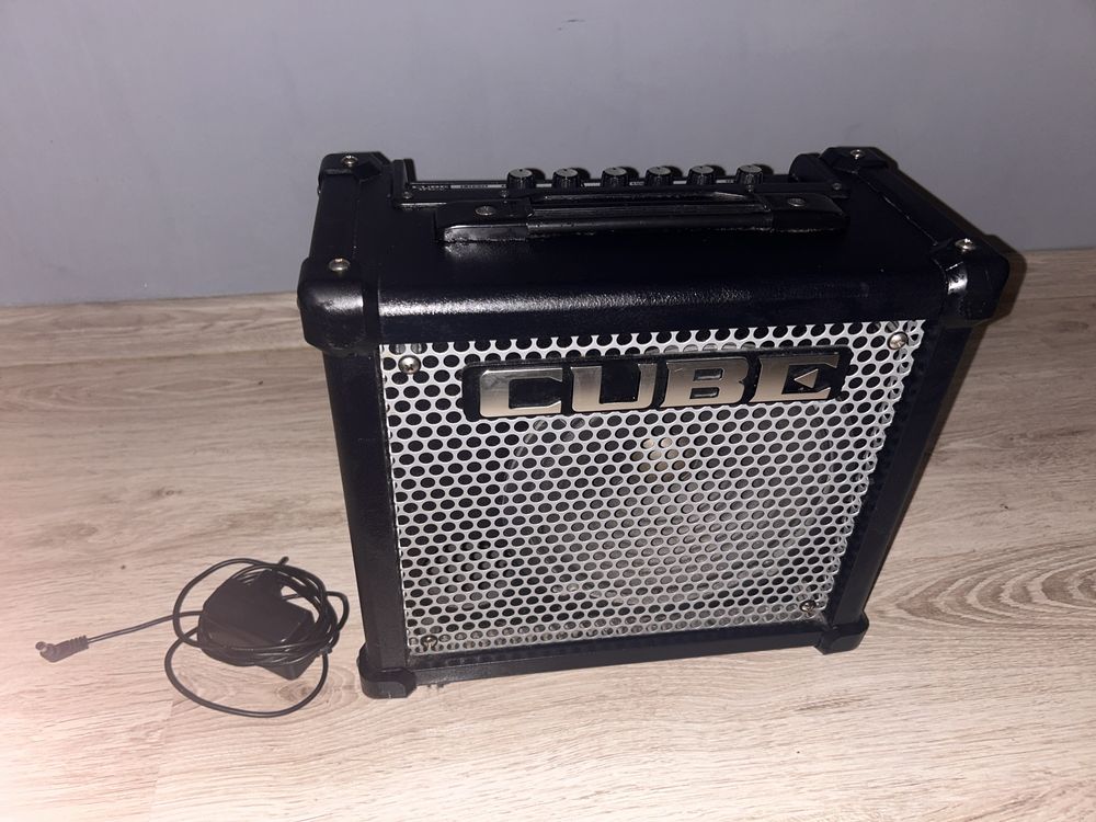 Wzmacniacz gitarowy Roland Cube 10GX