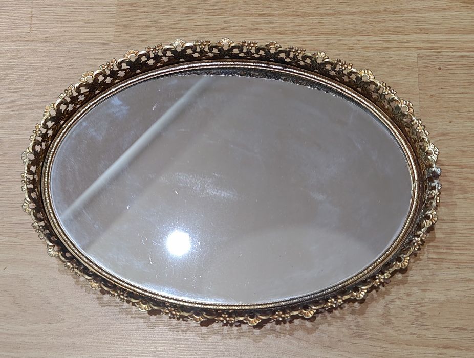 Bandeja de toucador com espelho