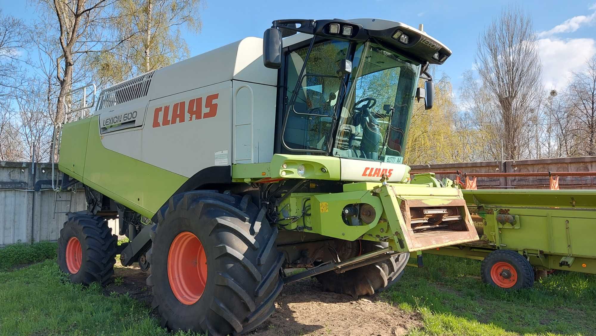 Комбайн CLAAS Lexion 600