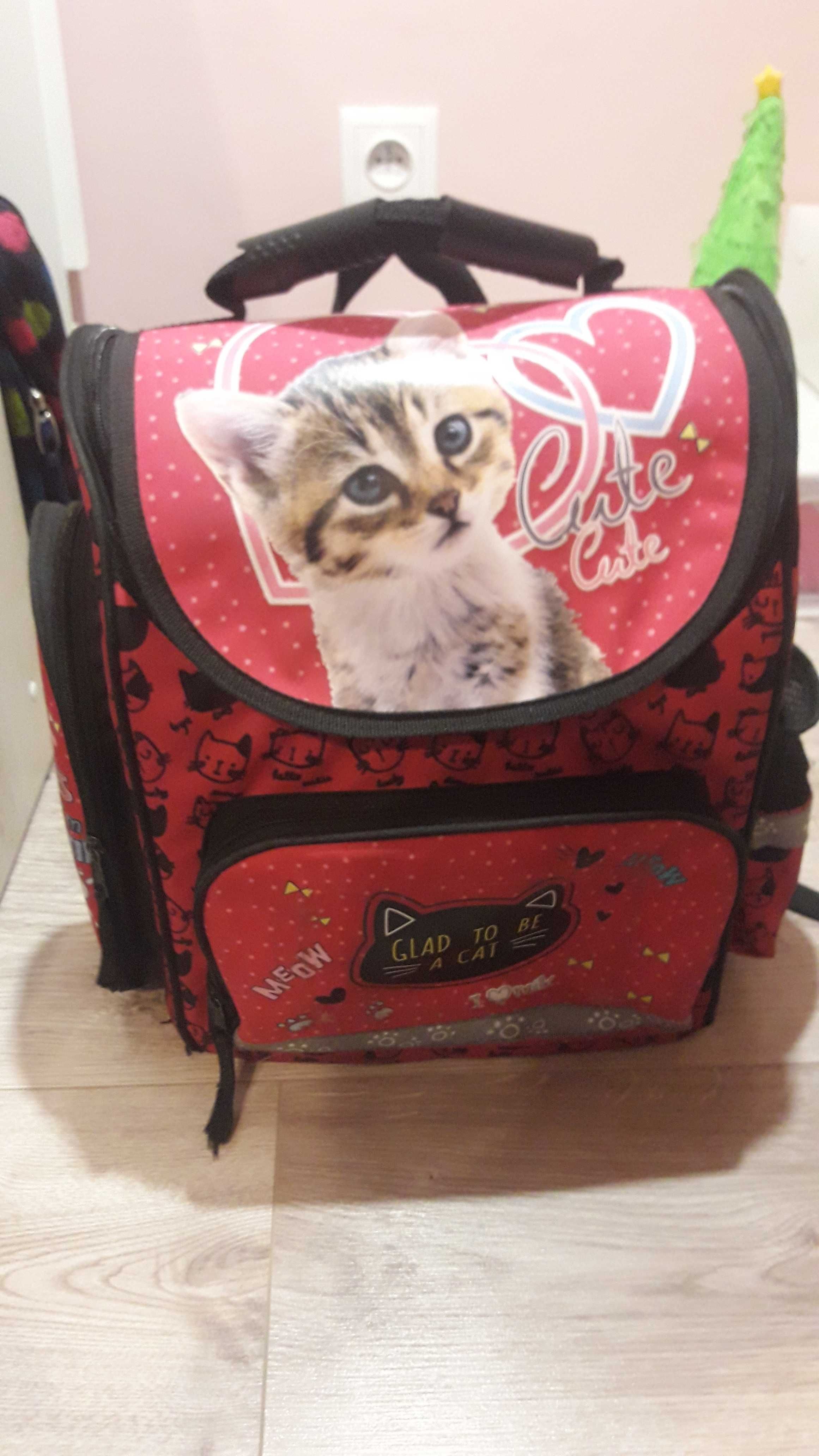 Śliczny plecak w kotka