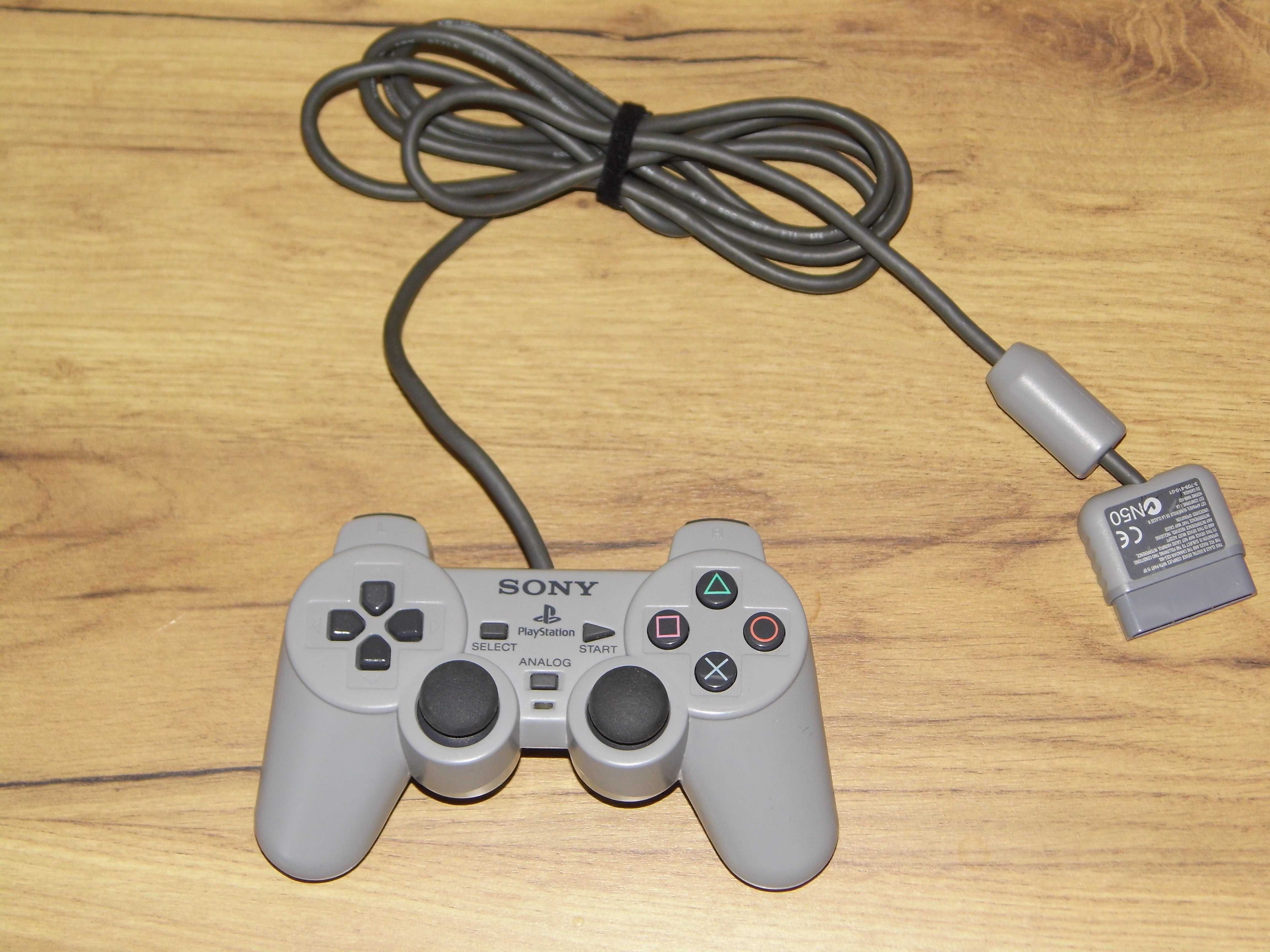 Oryginalny pad do konsoli Sony PlayStation 1 SCPH-1200