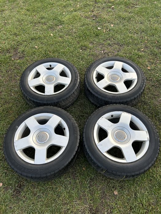 Felgi aluminiowe 16’’ z oponami zimowymi 205/55 R16