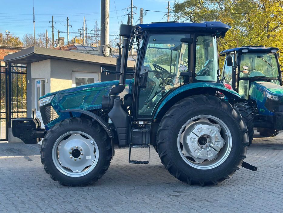 Трактор ДТЗ 1104