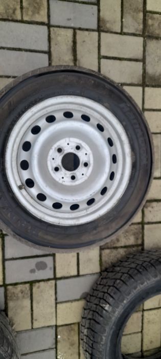 Hankook 205 65 16c в гарному стані з диском от 639 VITO