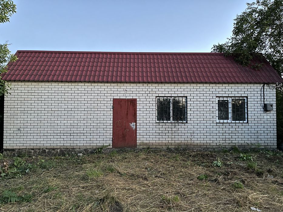 Новозбудований будинок, можна під Магазин