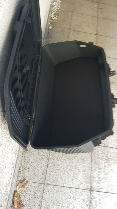 Bagażnik Audi E-Tronik wkład bagażnika