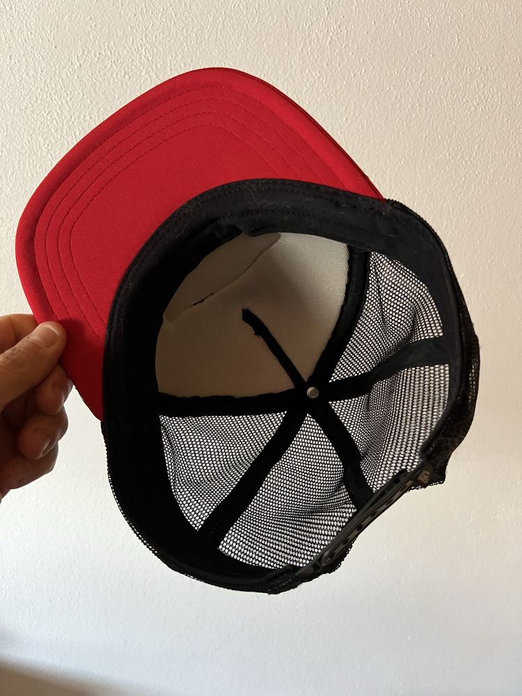Bonés caps como novo