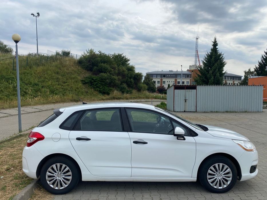 Citroen C4 1.4 b bogato wyposażony wersja Attraction, przebieg 147t.km