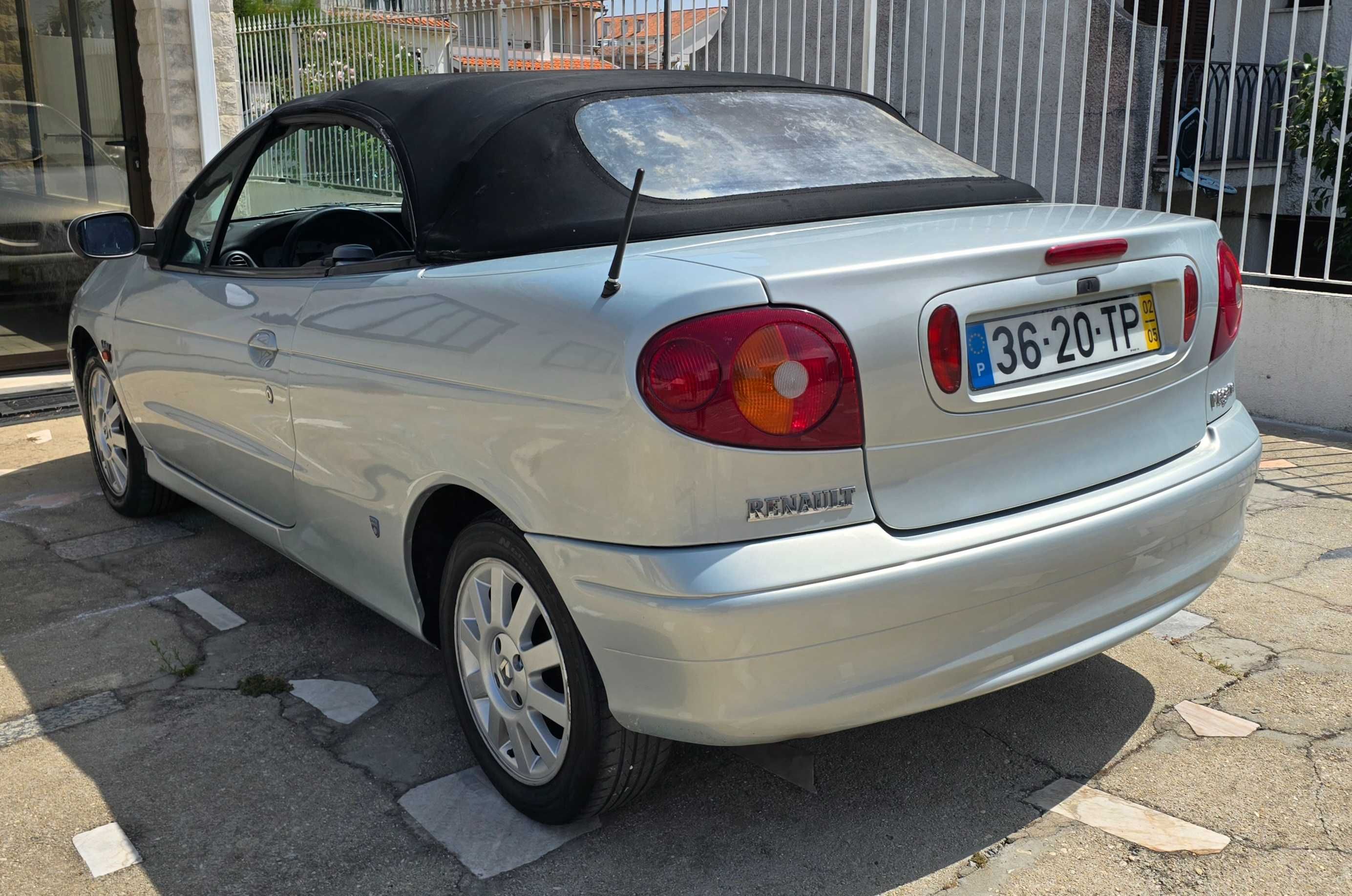 2002 Renault Megane Cabrio
