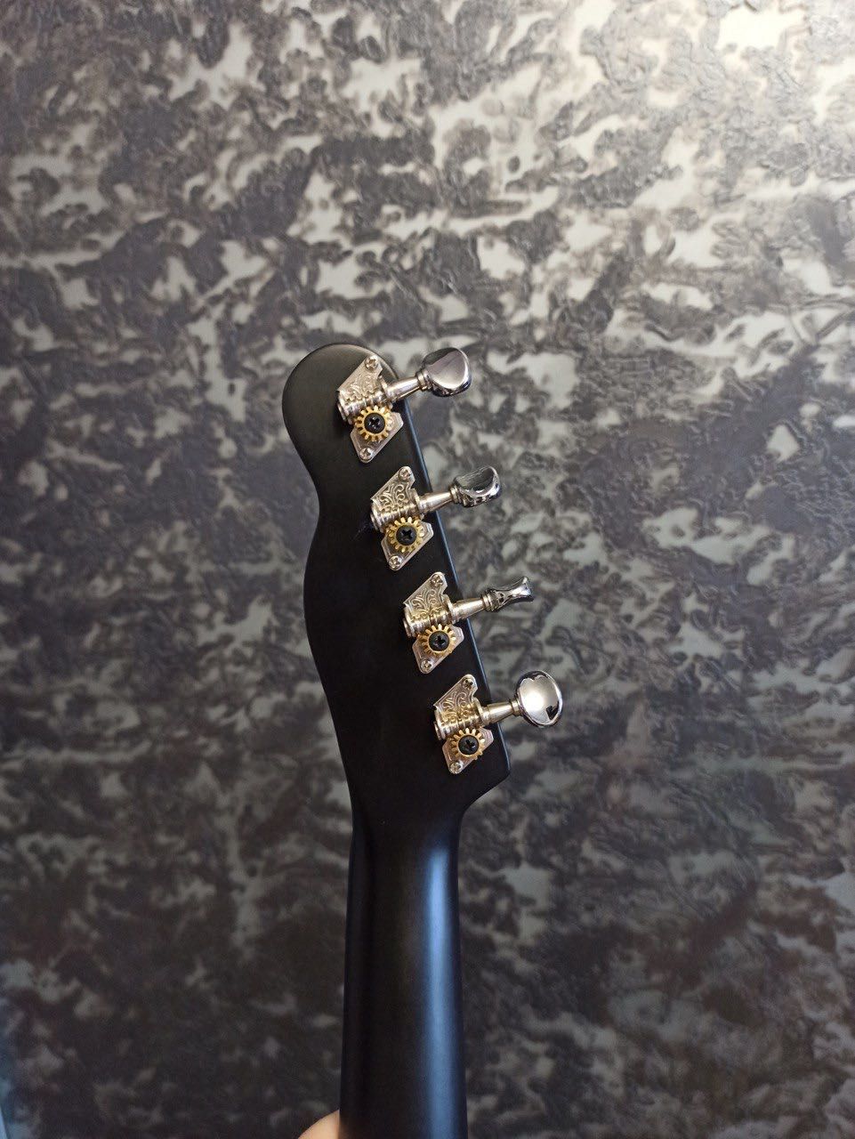 Нова Укулеле Fender venice soprano