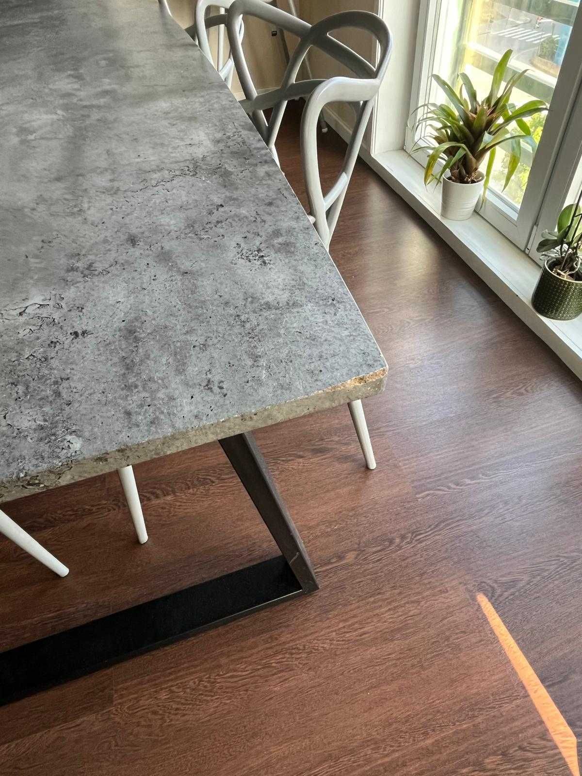 Mesa + 4 Cadeiras (Conjunto)