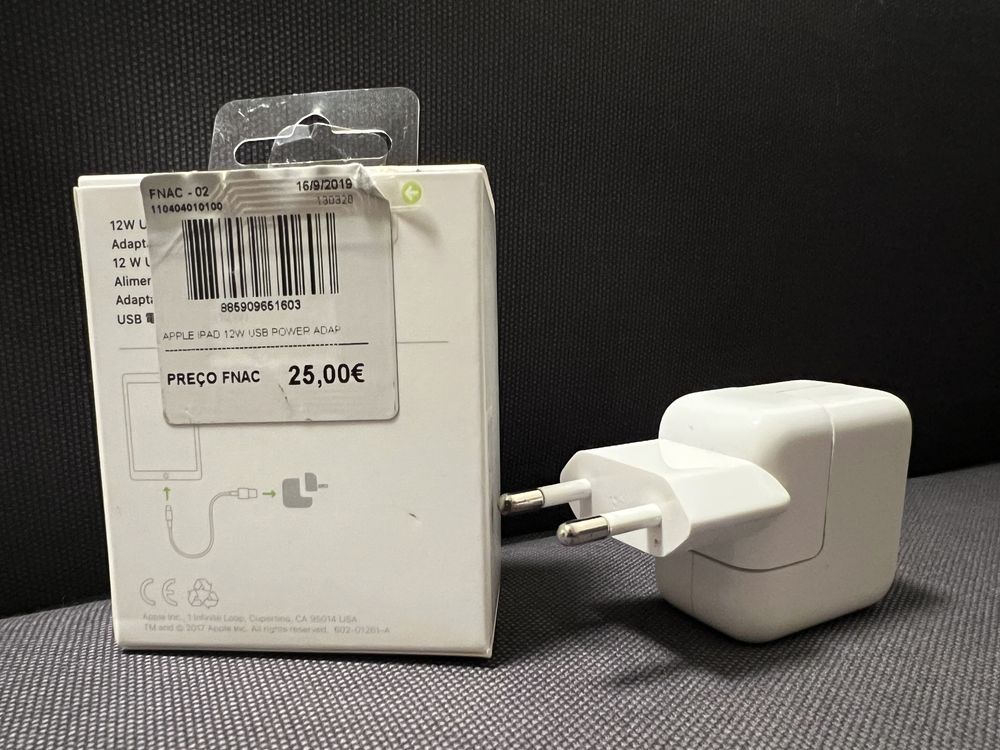 Carregador / Adaptador de corrente Apple 12W