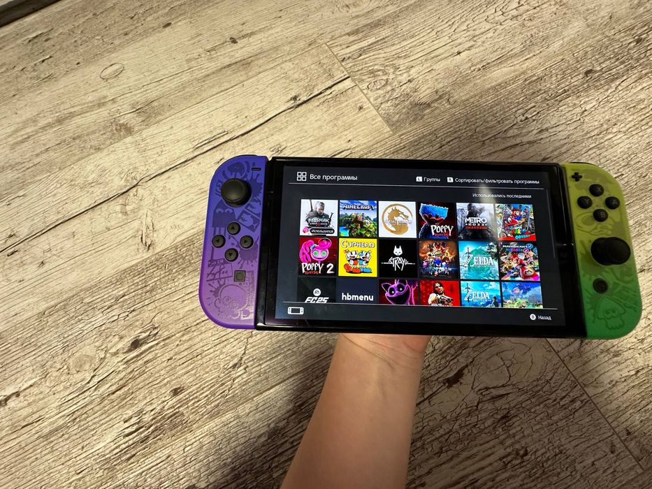 Продам приставку Nintendo SWITCH