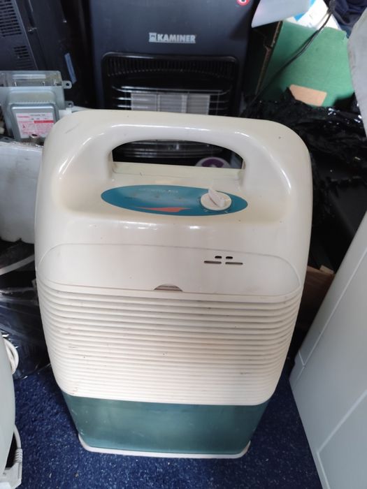 Осушувач повітря, вологопоглинач