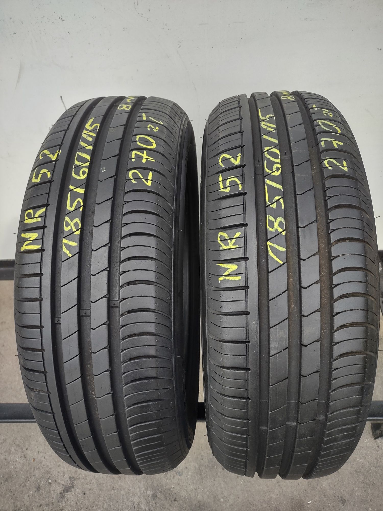 Nr 52 2 opony letnie 185/60/15 Hankook