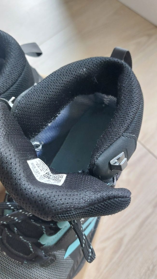 Buty zimowe Adidas terrex swift r3 w idealnym stanie