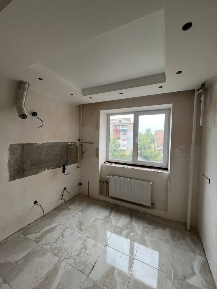 Продаж нової 2 кімнатної квартири Центр (Мостобудівників 18) ID-1114-2