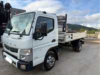 Mitsubishi  Canter pesada com bascúla