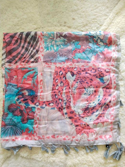 Шовковий великий шийний платок з китицями