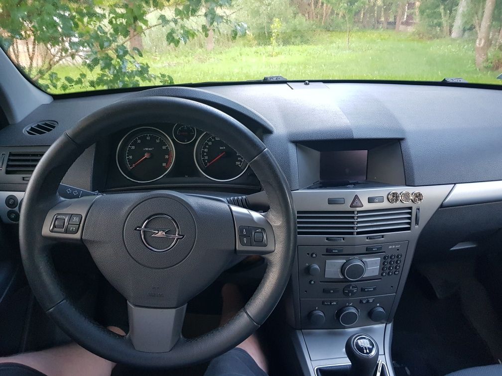 Opel Astra H 1.6